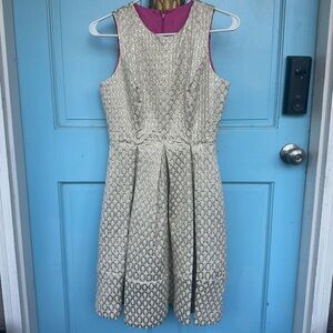 Eliza J Gold Jacquard Cocktail Dress size 2 Fit and Flare